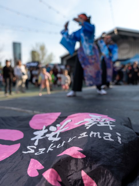 Sakuramai performing at Stakt